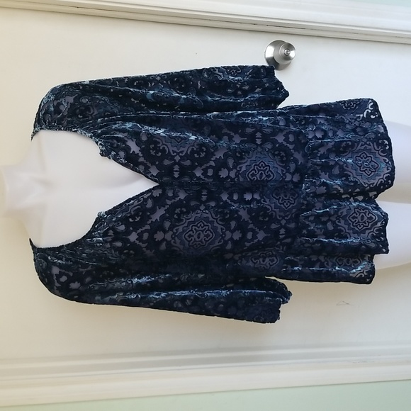 Faded  Glory blouse sz. L - Picture 2 of 13